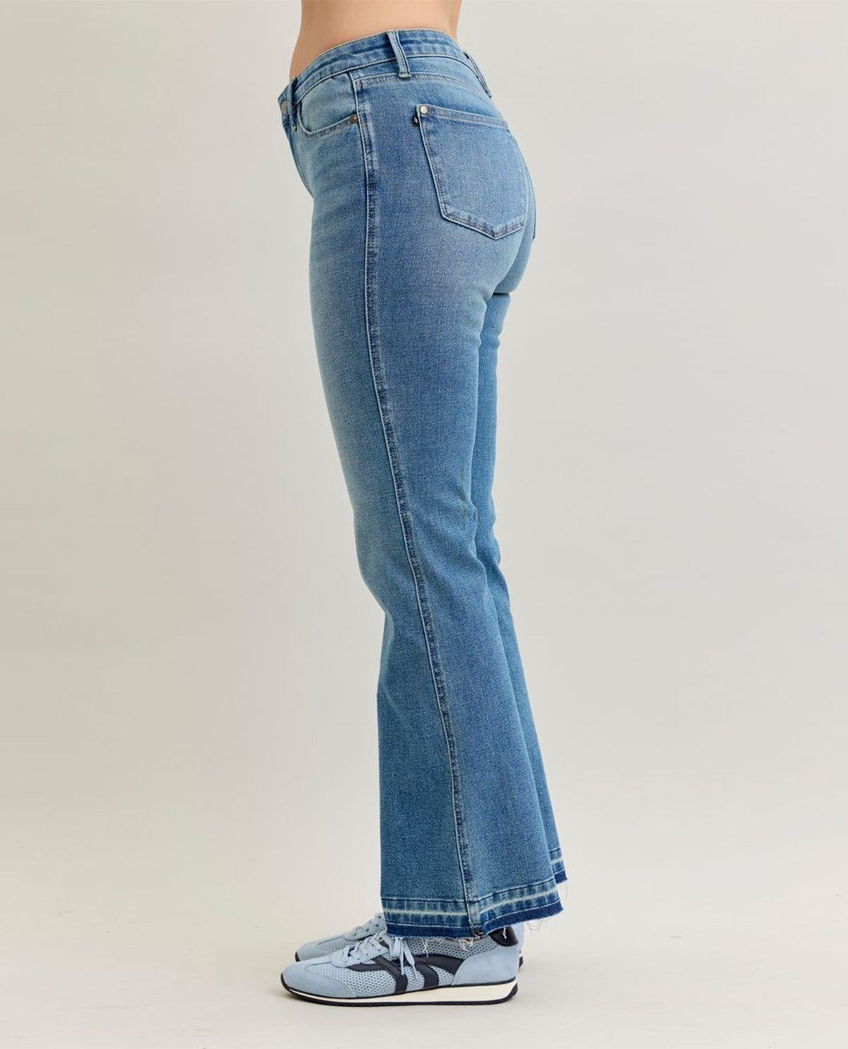 Judy Blue MR Slim Bootcut Tummy Control Medium