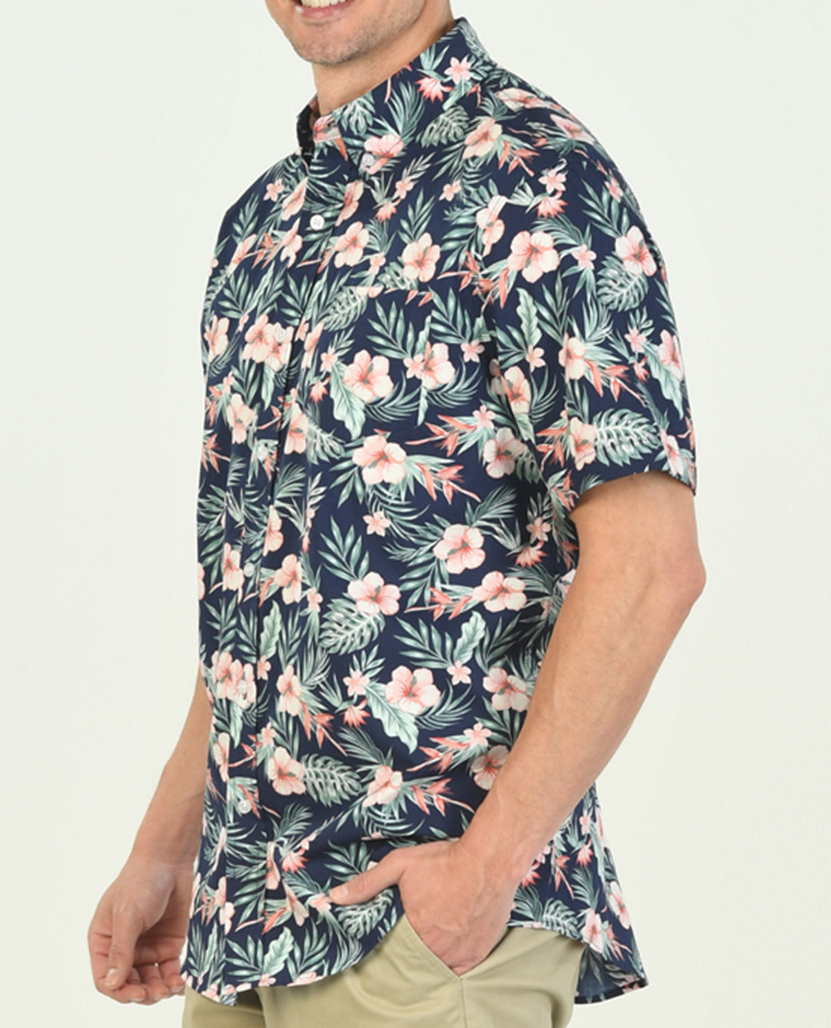 Chaps Men's Short Sleeve Printed Cotton Poplin Button Up Shirt