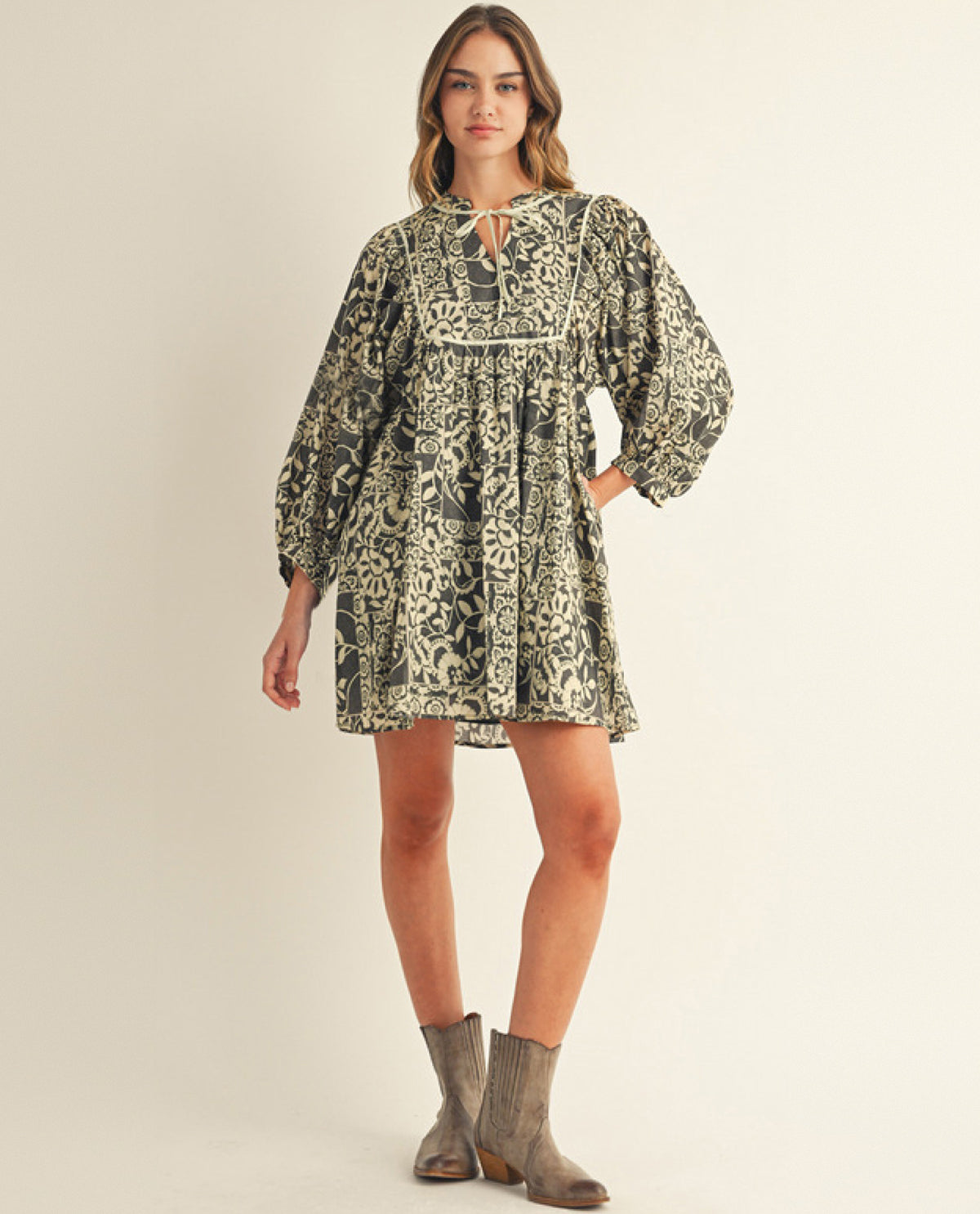 Jodifl Plus 3/4 Boho Print Dress with Tie Neck and Side Pockets