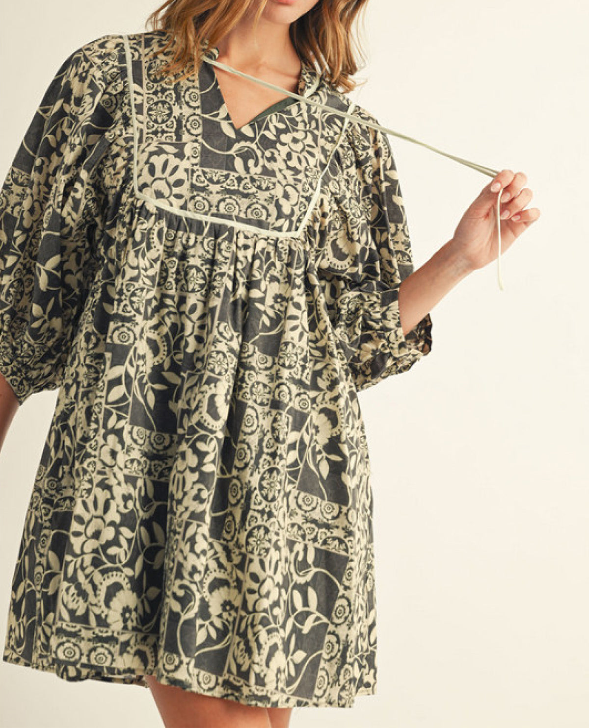Jodifl Plus 3/4 Boho Print Dress with Tie Neck and Side Pockets