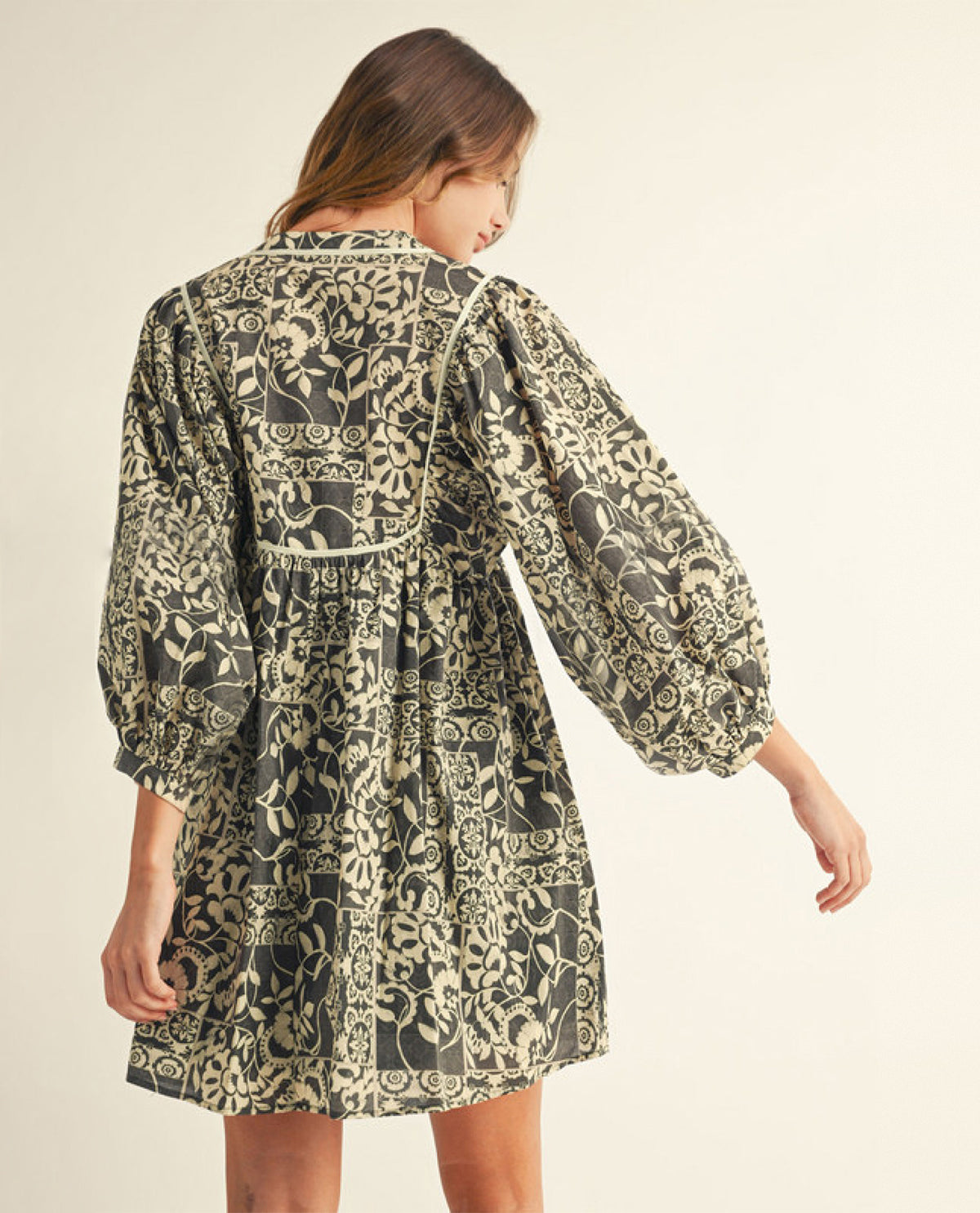 Jodifl Plus 3/4 Boho Print Dress with Tie Neck and Side Pockets