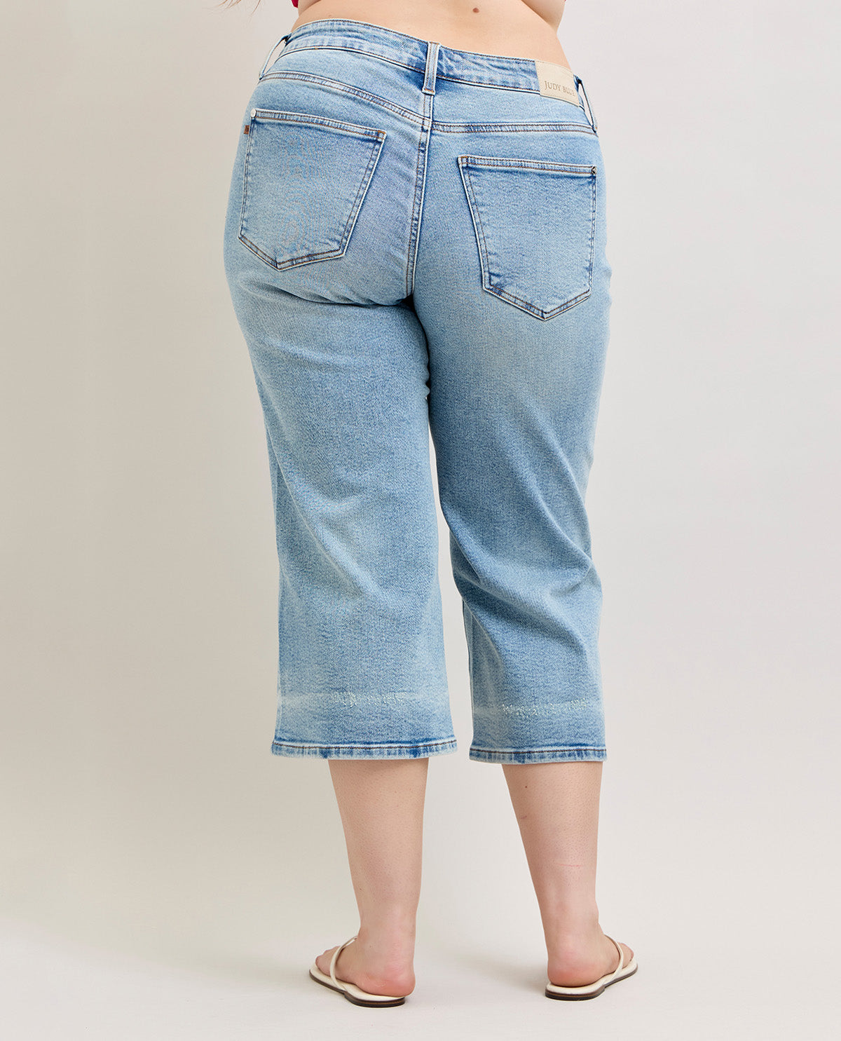 Judy Blue Mr Wide Crop Jeans Medium Wash