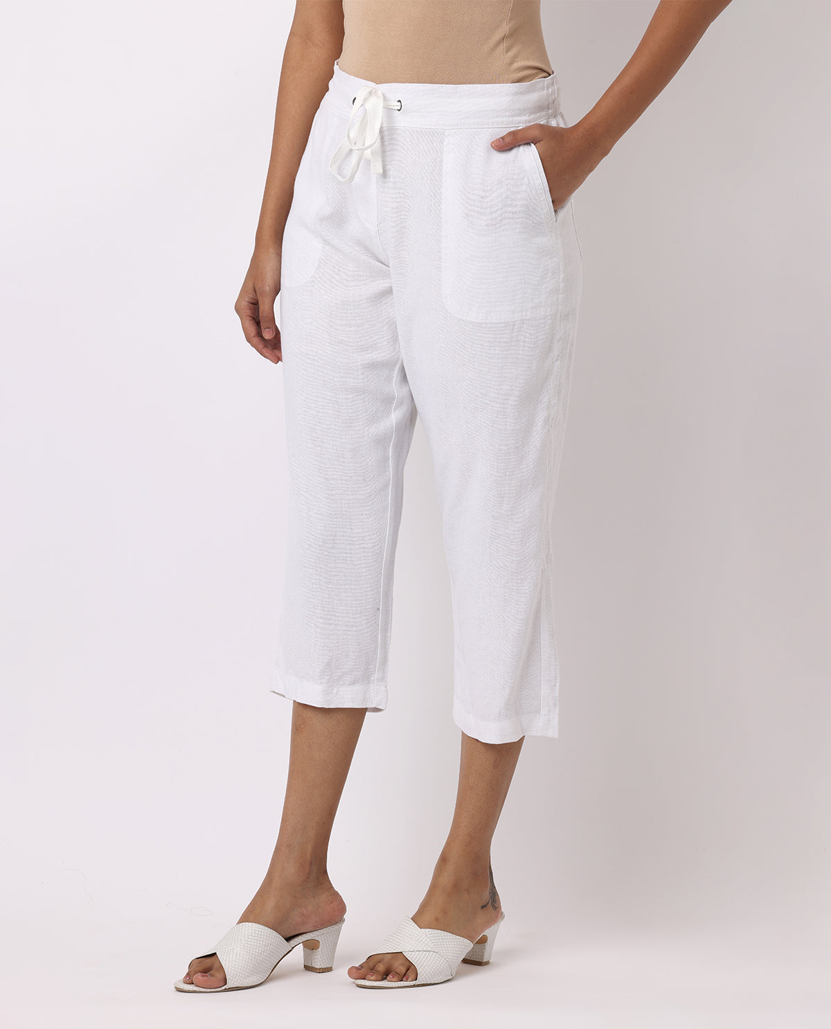 Dash 21" Linen Capri