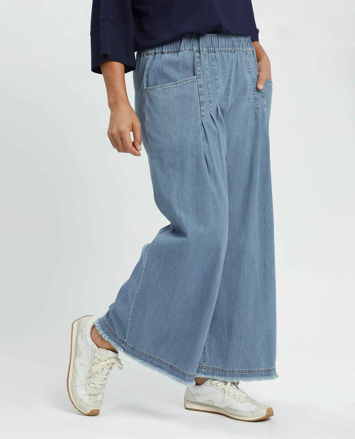 Umgee Solid Denim Pull On Pant Lt Denim