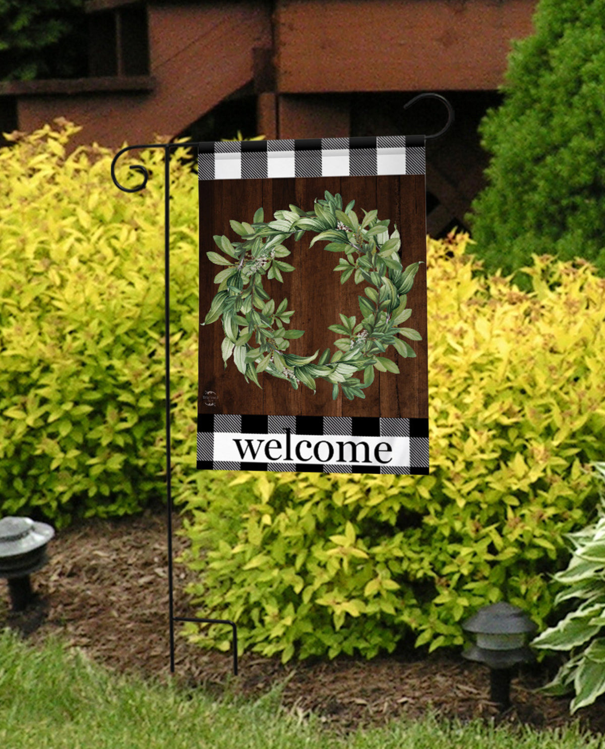 Farmhouse Wreath Garden Flag