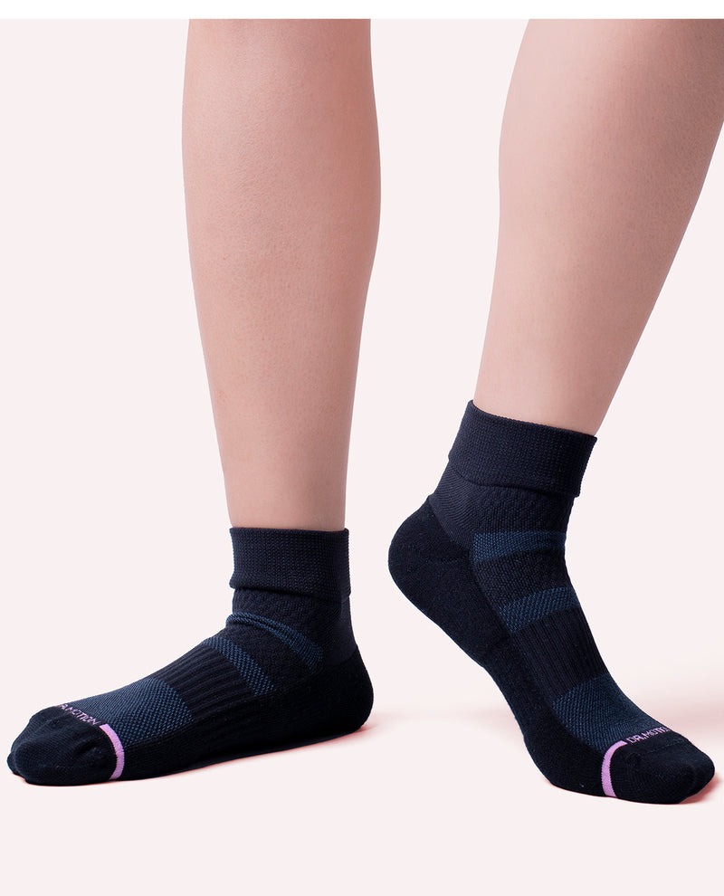 Dr. Motion 2PK Black Quarter Compression Socks