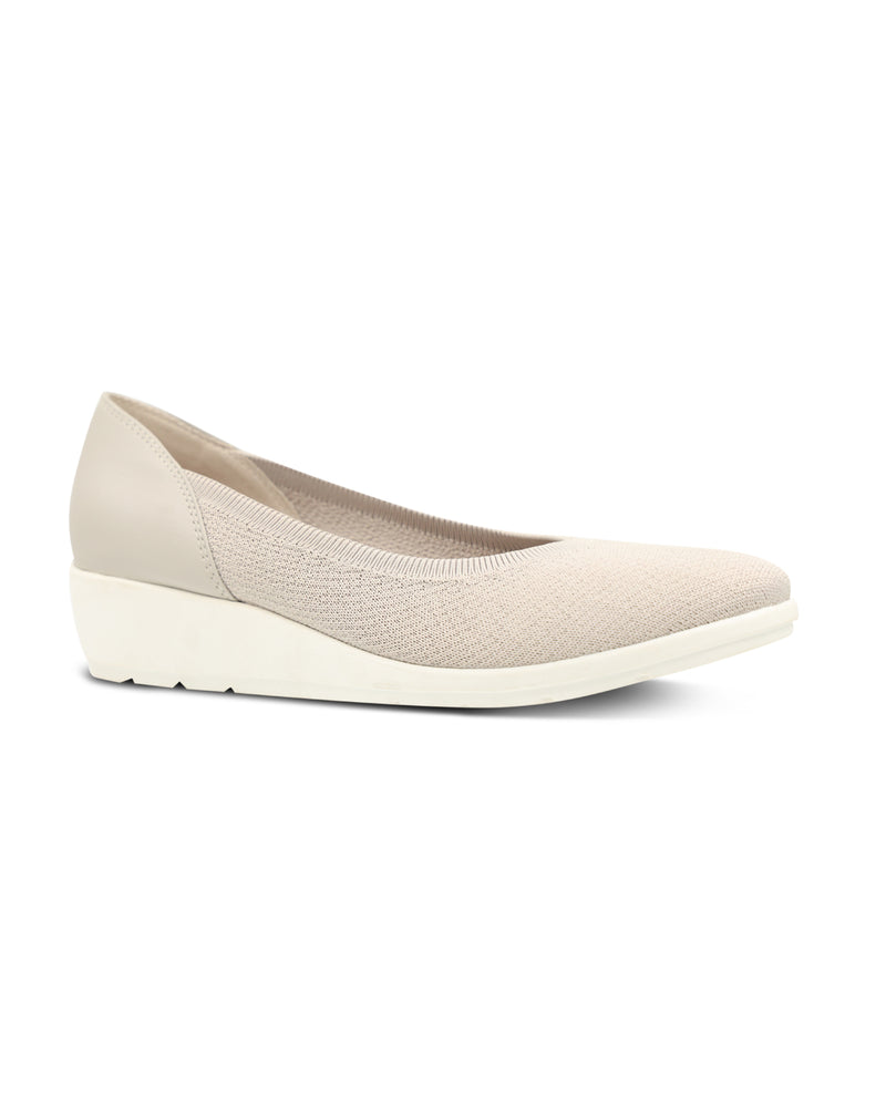 Bare Traps Madona Taupe Casual Shoe