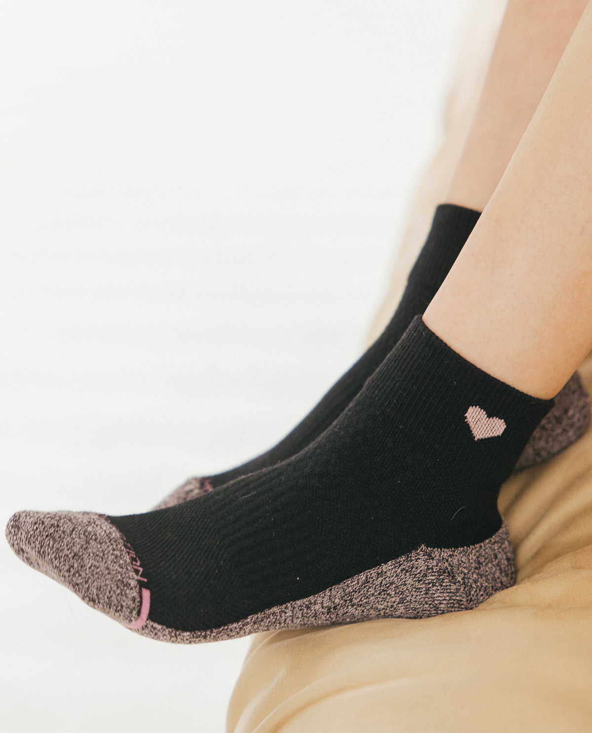 Dr. Motion 2 Pack Black Heart Quarter Compression Socks