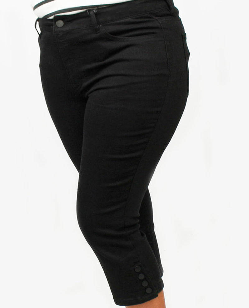 D Jeans Plus 21" Snap Slit Capri
