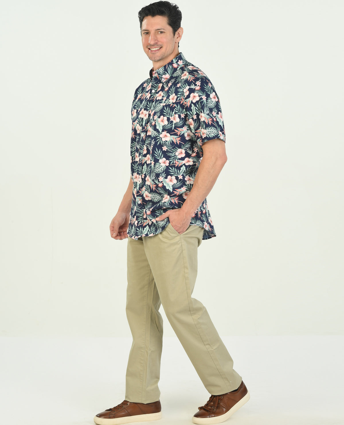 Chaps Men's Short Sleeve Printed Cotton Poplin Button Up