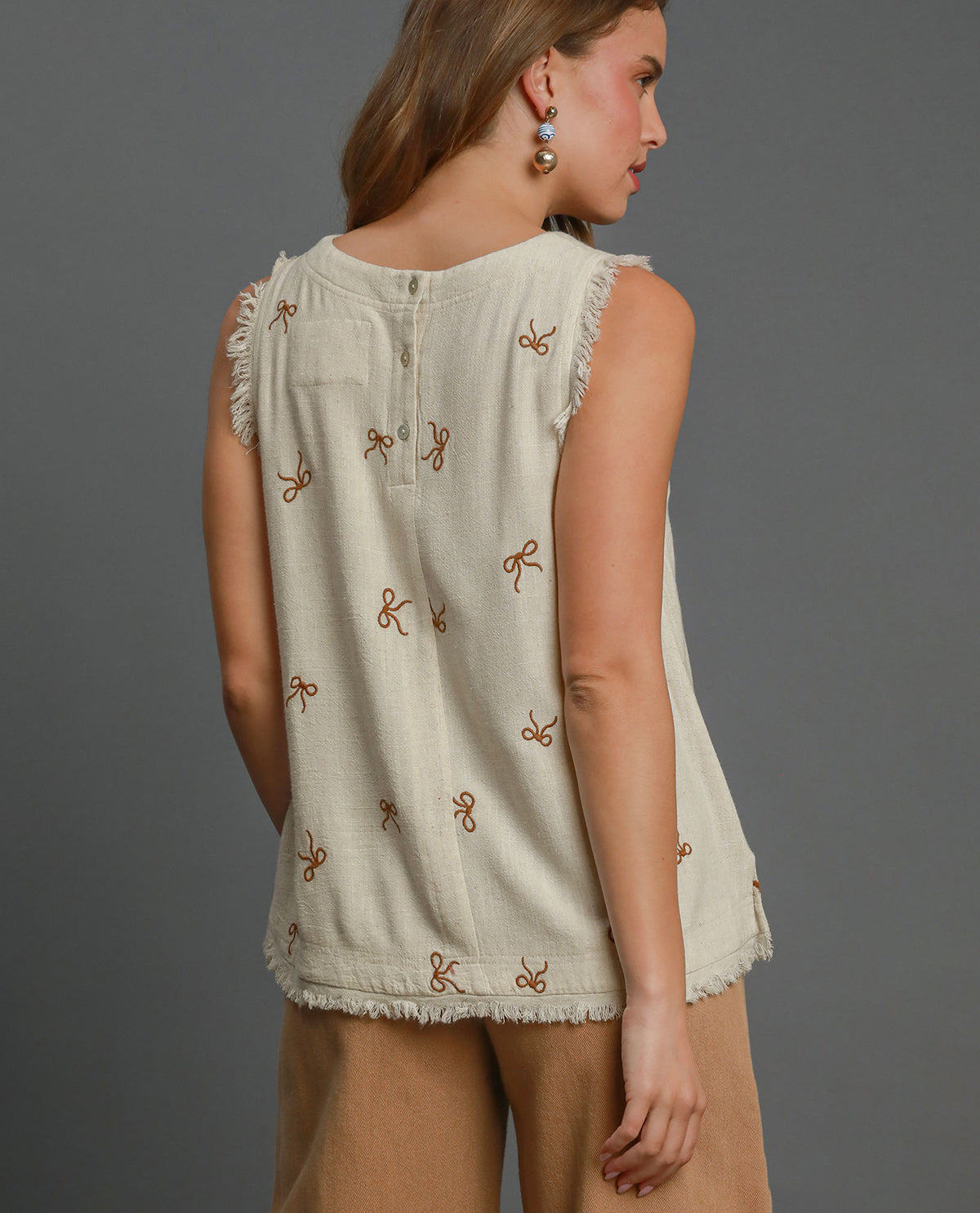 Sleeveless Bow Ribbon Embroidered Linen Top – Hamrick's Shop