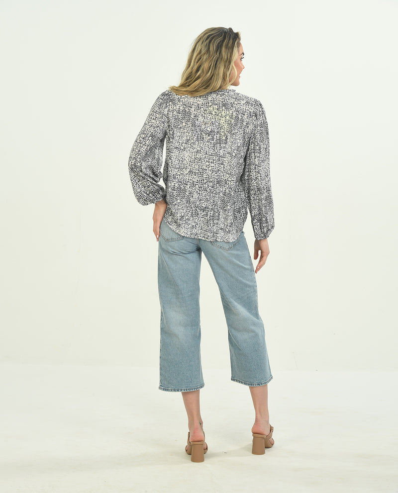 Hope & Harlow Bold lace Stripe Knit Top