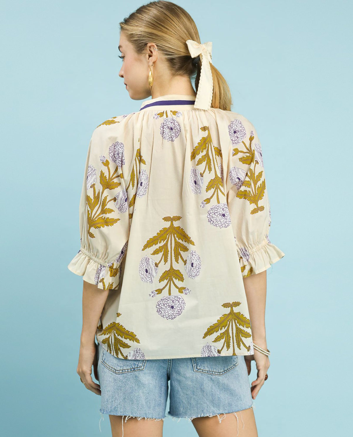 Umgee V-Neck Floral Top With Contrast Binding Cream