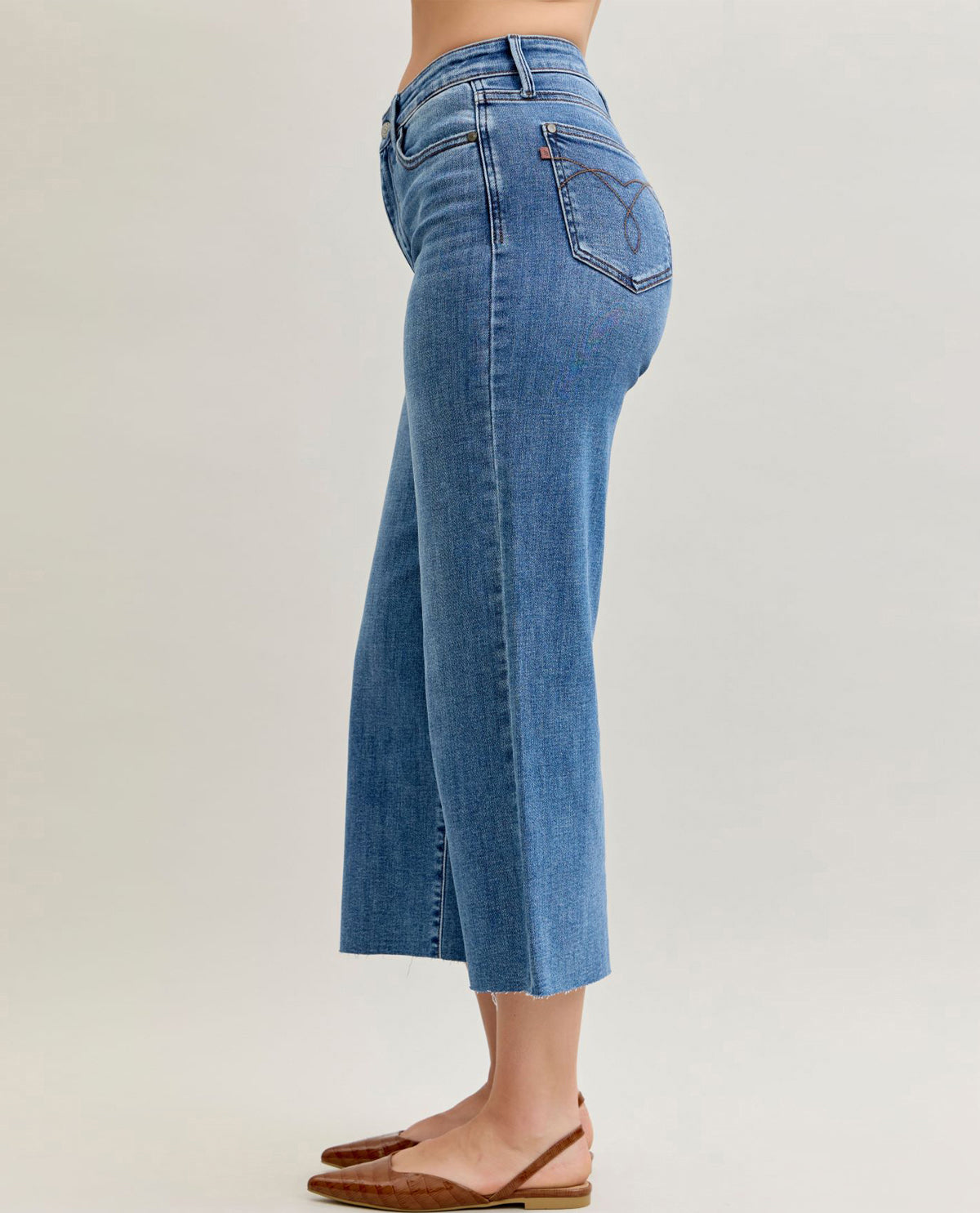 Judy Blue Wide Crop Classic Raw Denim Capri Pant