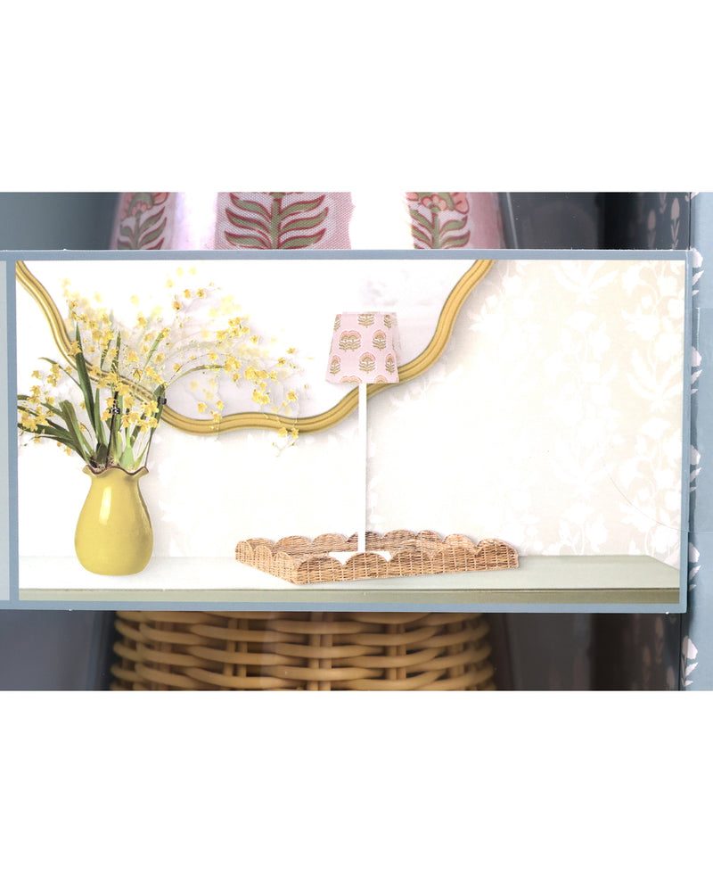 Customizable White Lamp Set