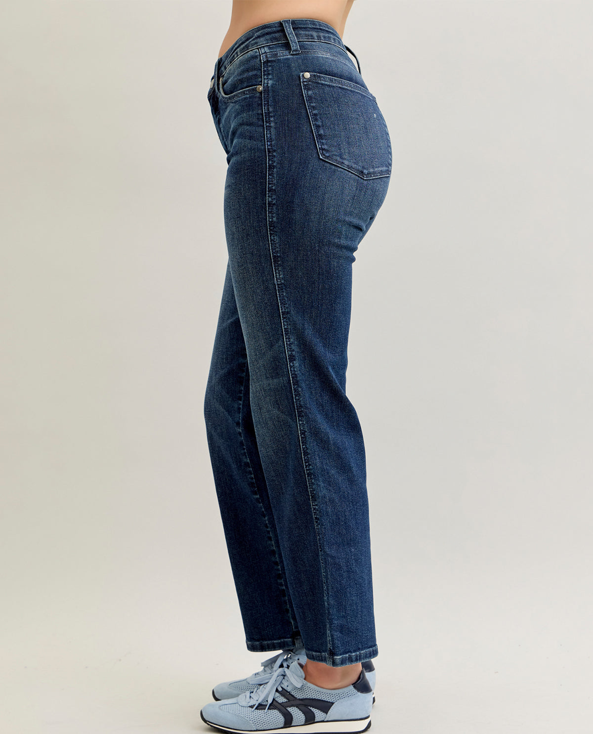 Judy Blue Mid-Rise Tummy Control Jeans