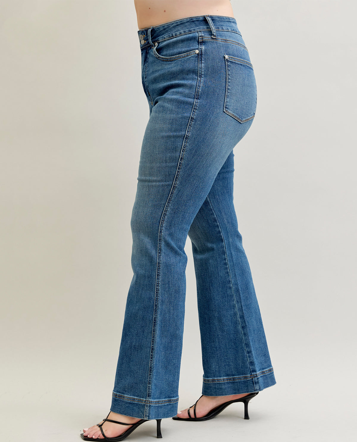 Judy Blue Plus High Waist Tummy Control Flare Jeans