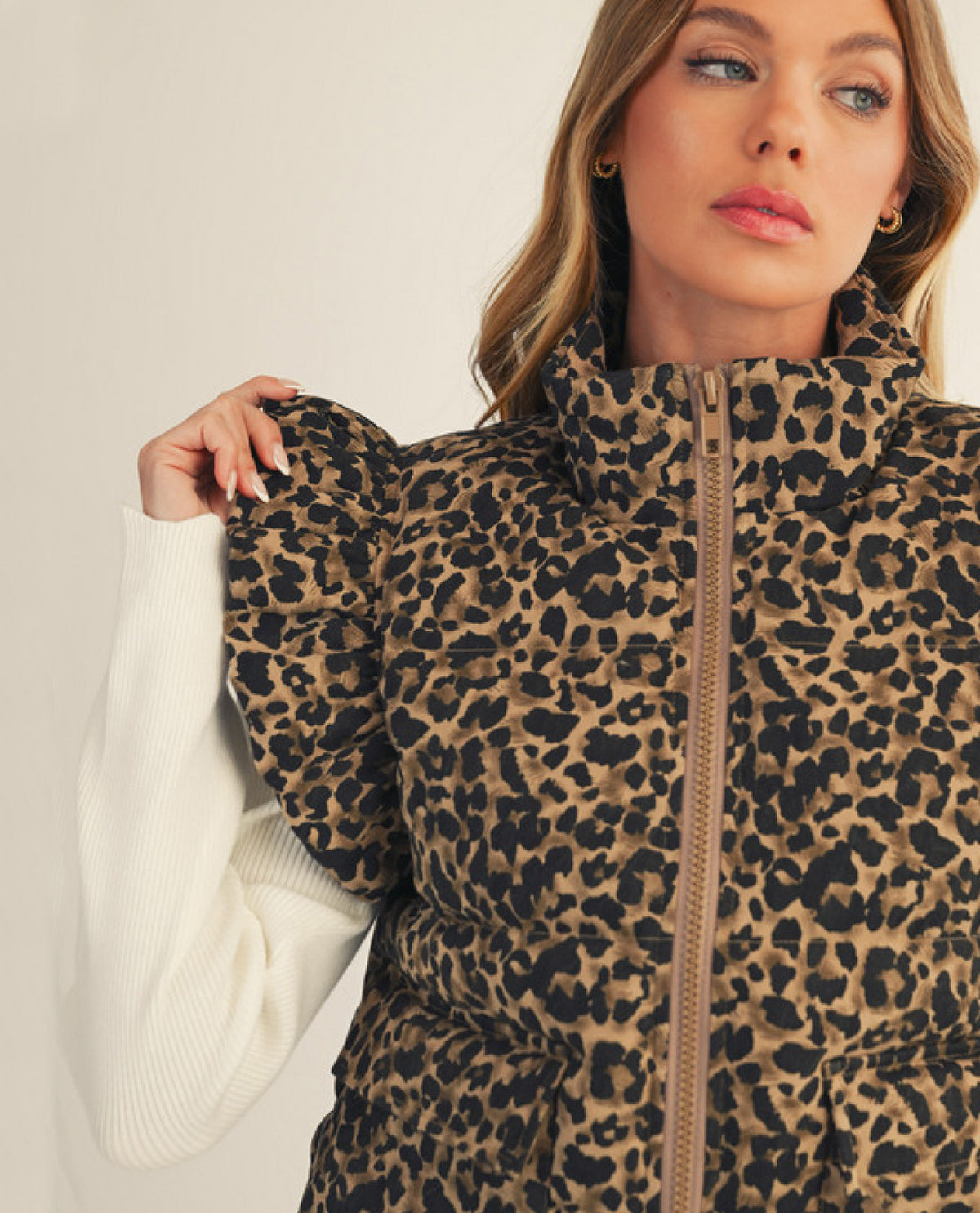 Jodifl High Neck Leopard Print Ruffled Puffy Vest