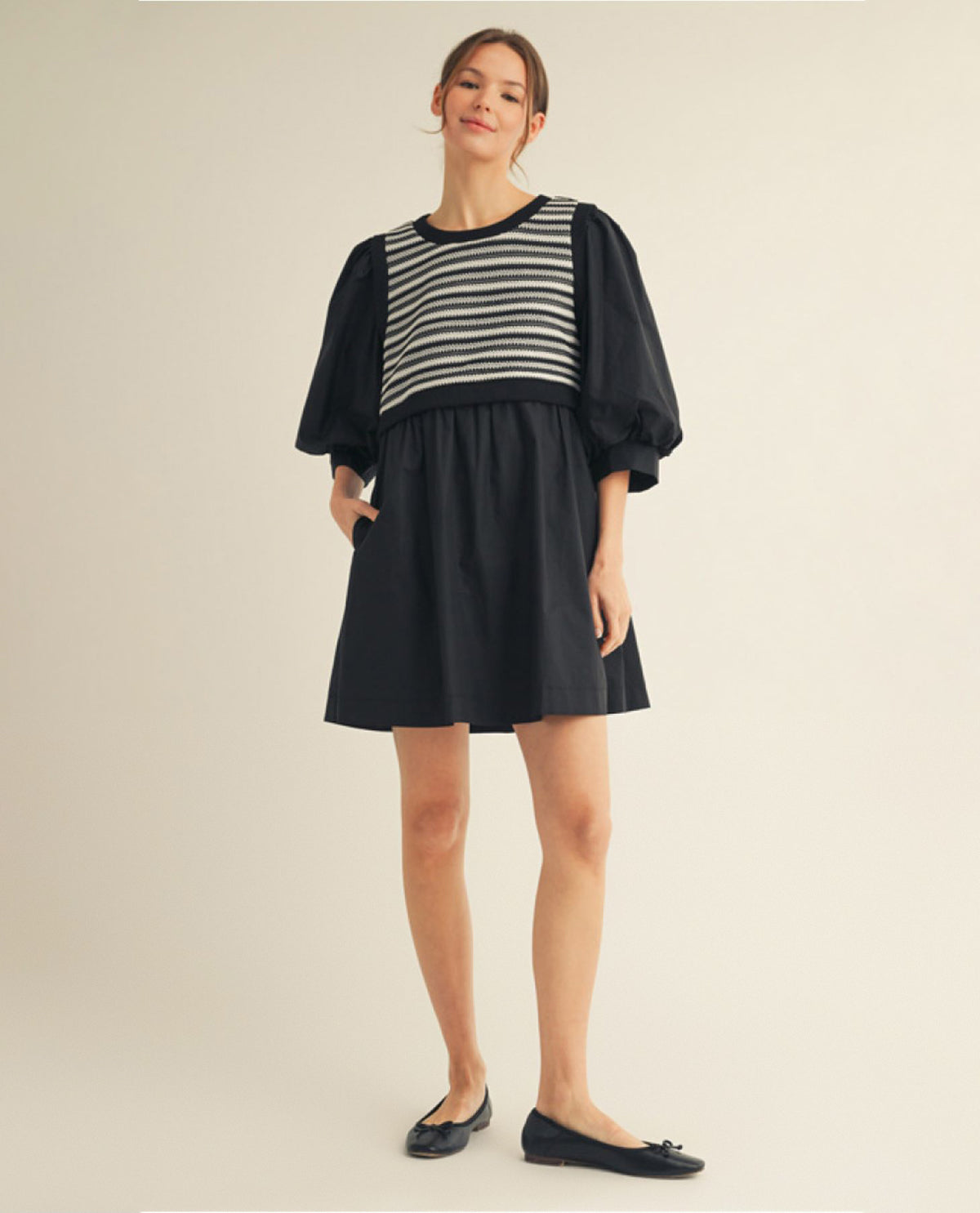 Jodifl Solid Dress with Texture Stripe Contrast and Side Pockets