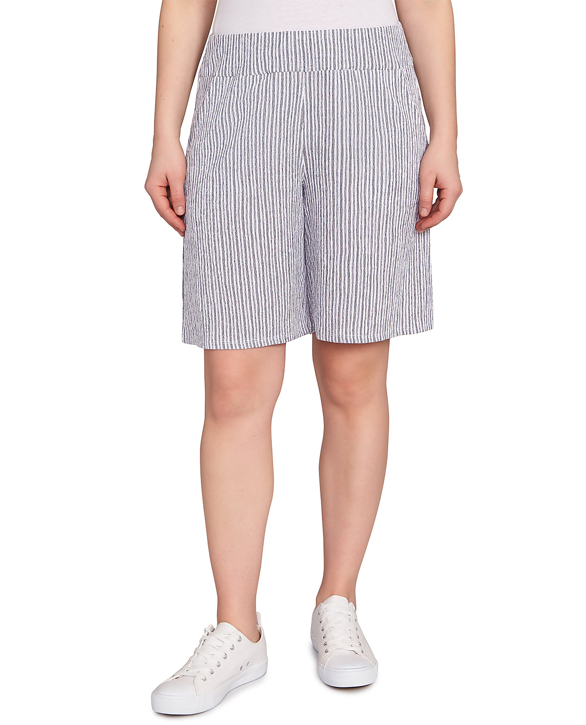 Ruby Road Petite Bali Bliss Puckered Knit Stripe Short Black/White