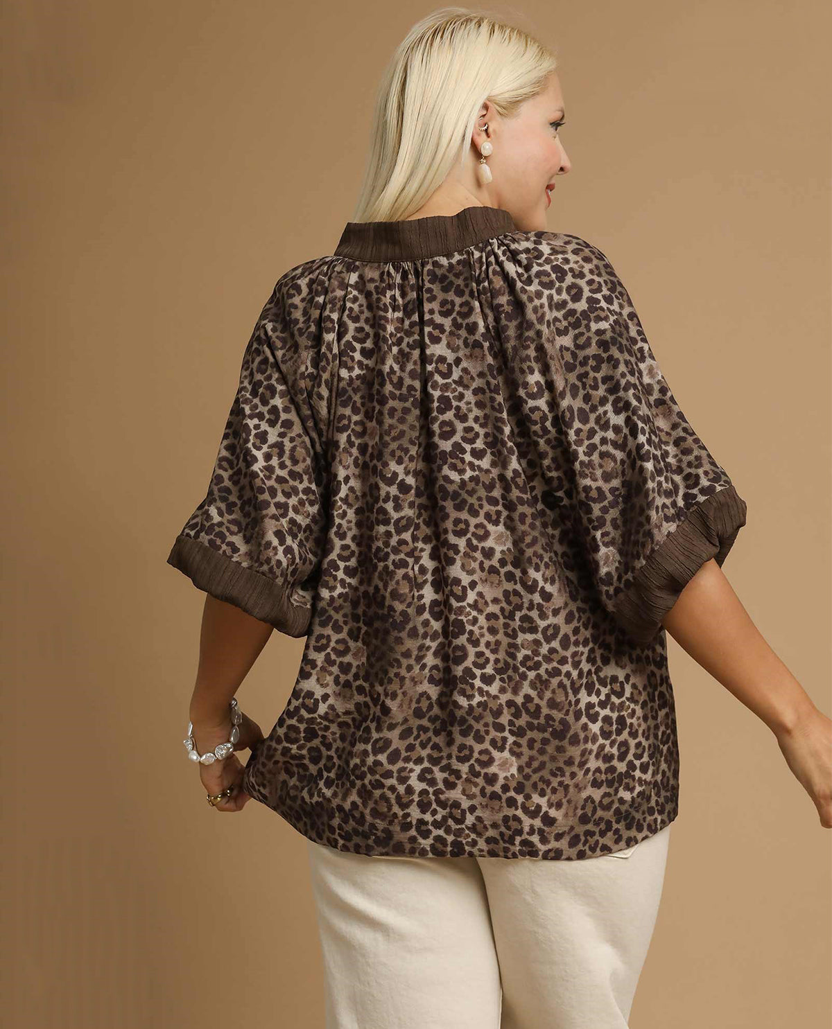 Umgee Plus Leopard Print Pleated Sleeve Top