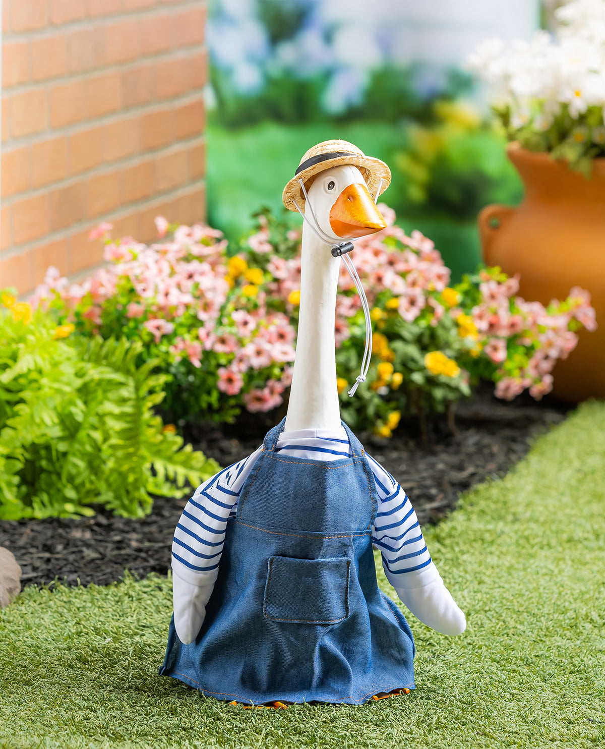 Porch Goose Outfit - Gardener