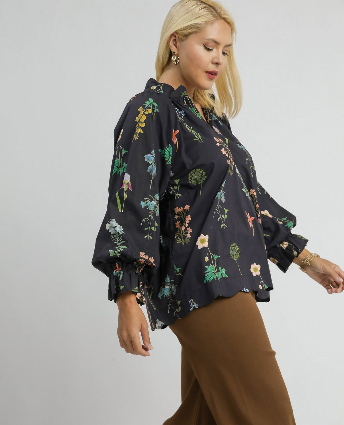 Plus Floral Ruffle Split Neck Top
