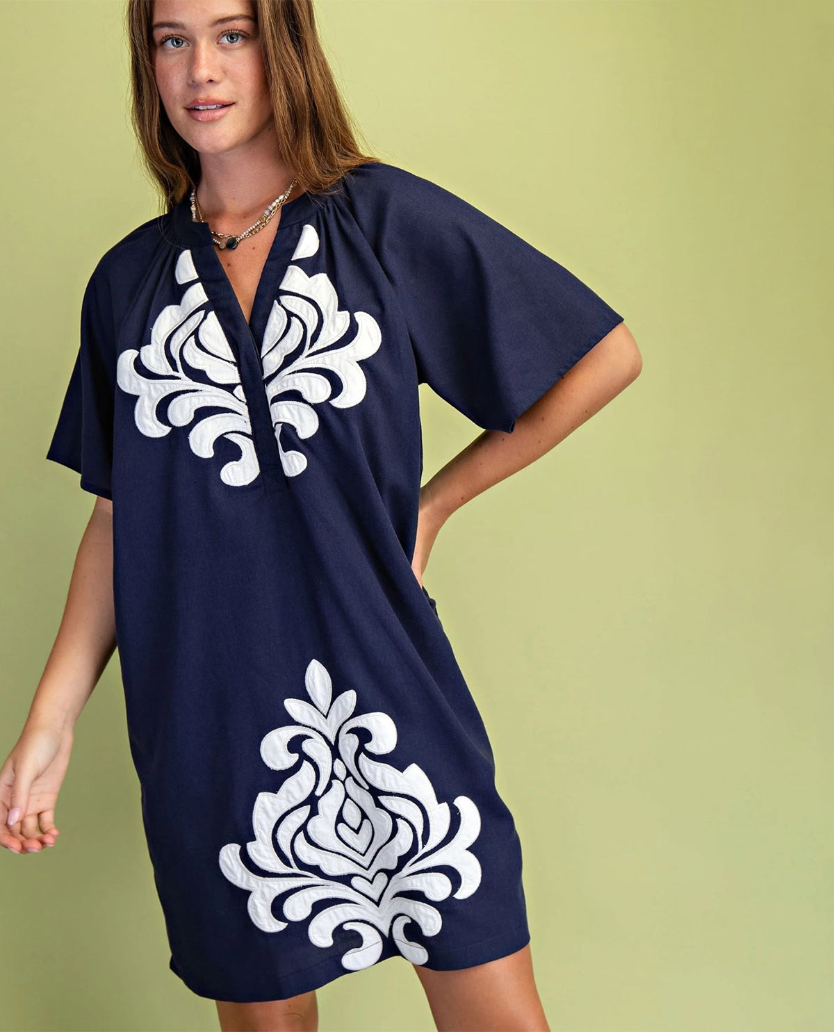 Gigio Linen Dress with Embroidery
