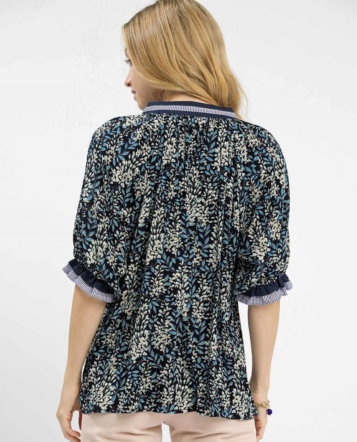 Spring Brust Print V-neck Collared Top