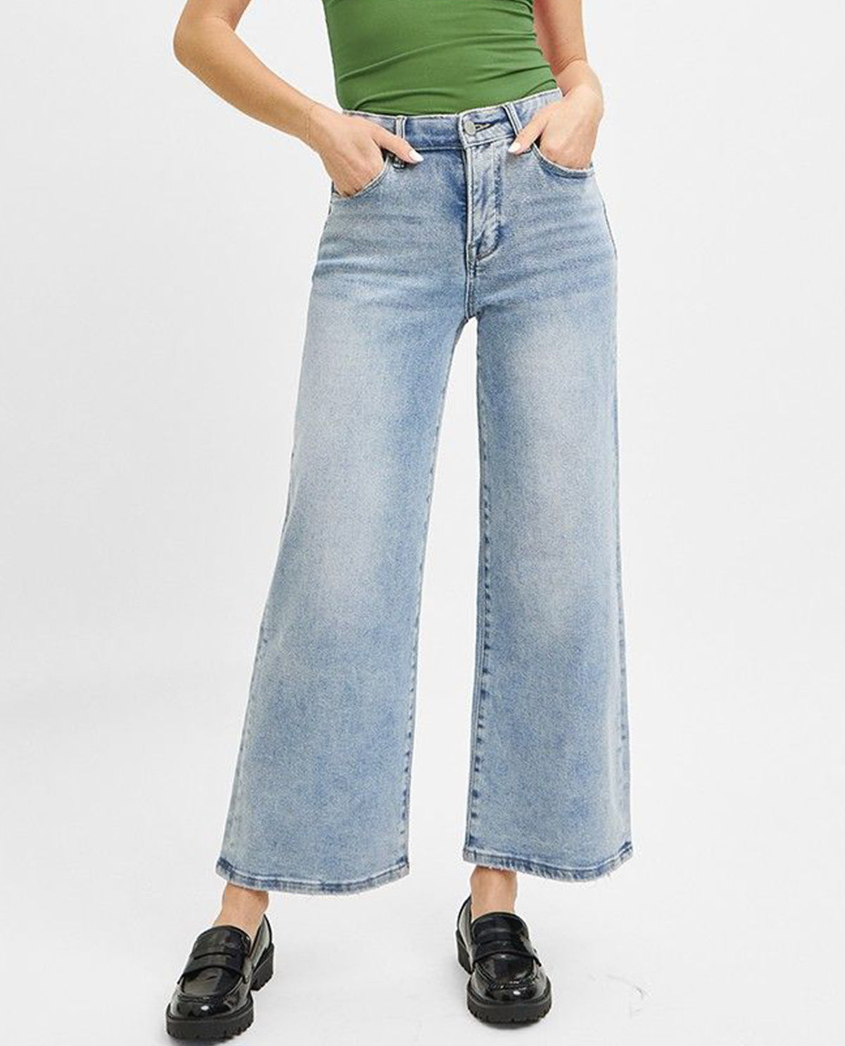Risen Wide Leg Jeans Light