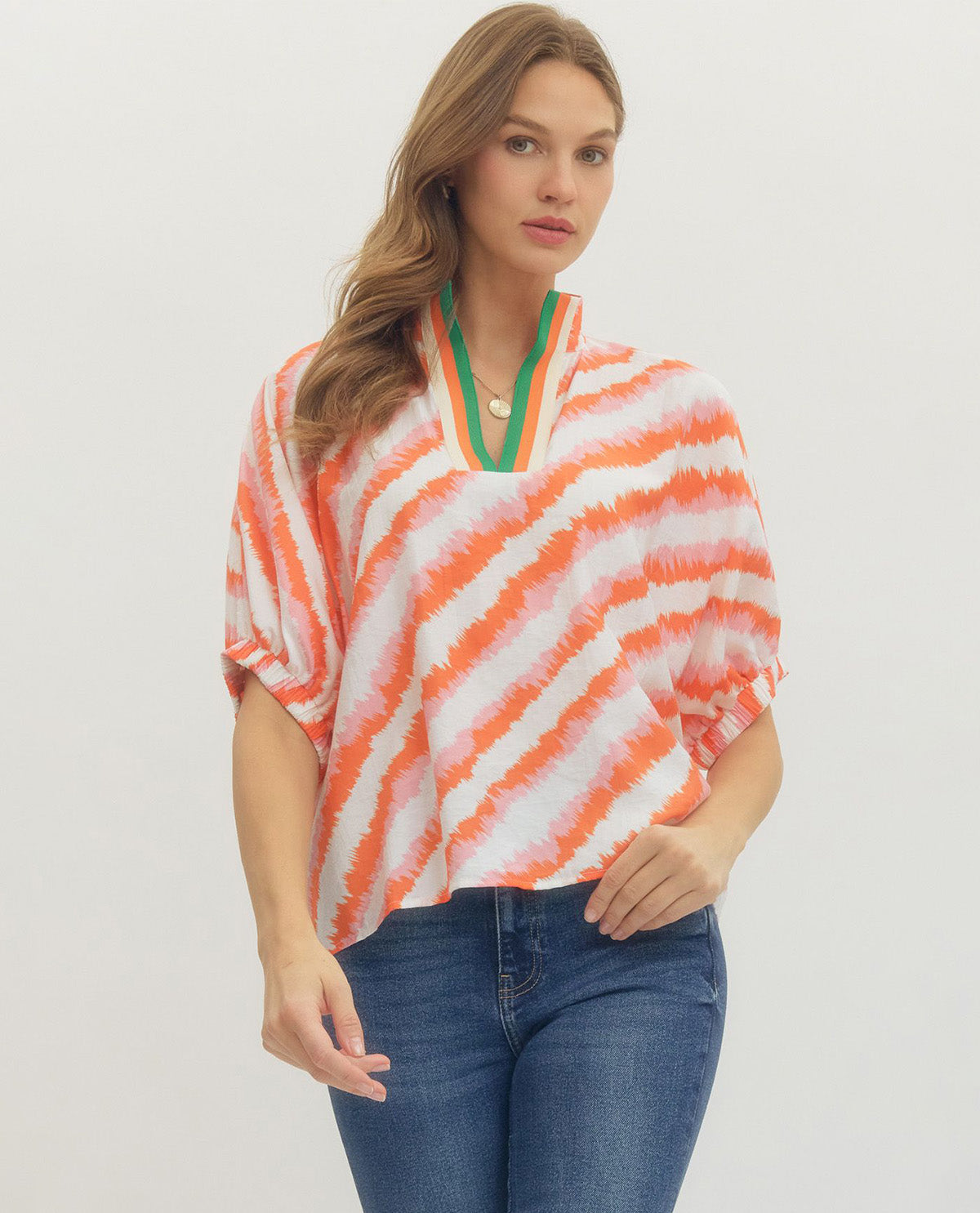 Entro Print Top with multi-Color Solid Trim