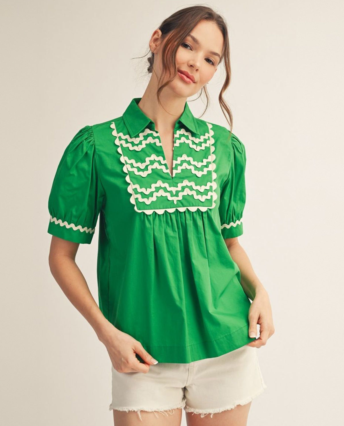 Jodifl Short Sleeve Top With V-Notched Neckline and Ric Rac Trim Green