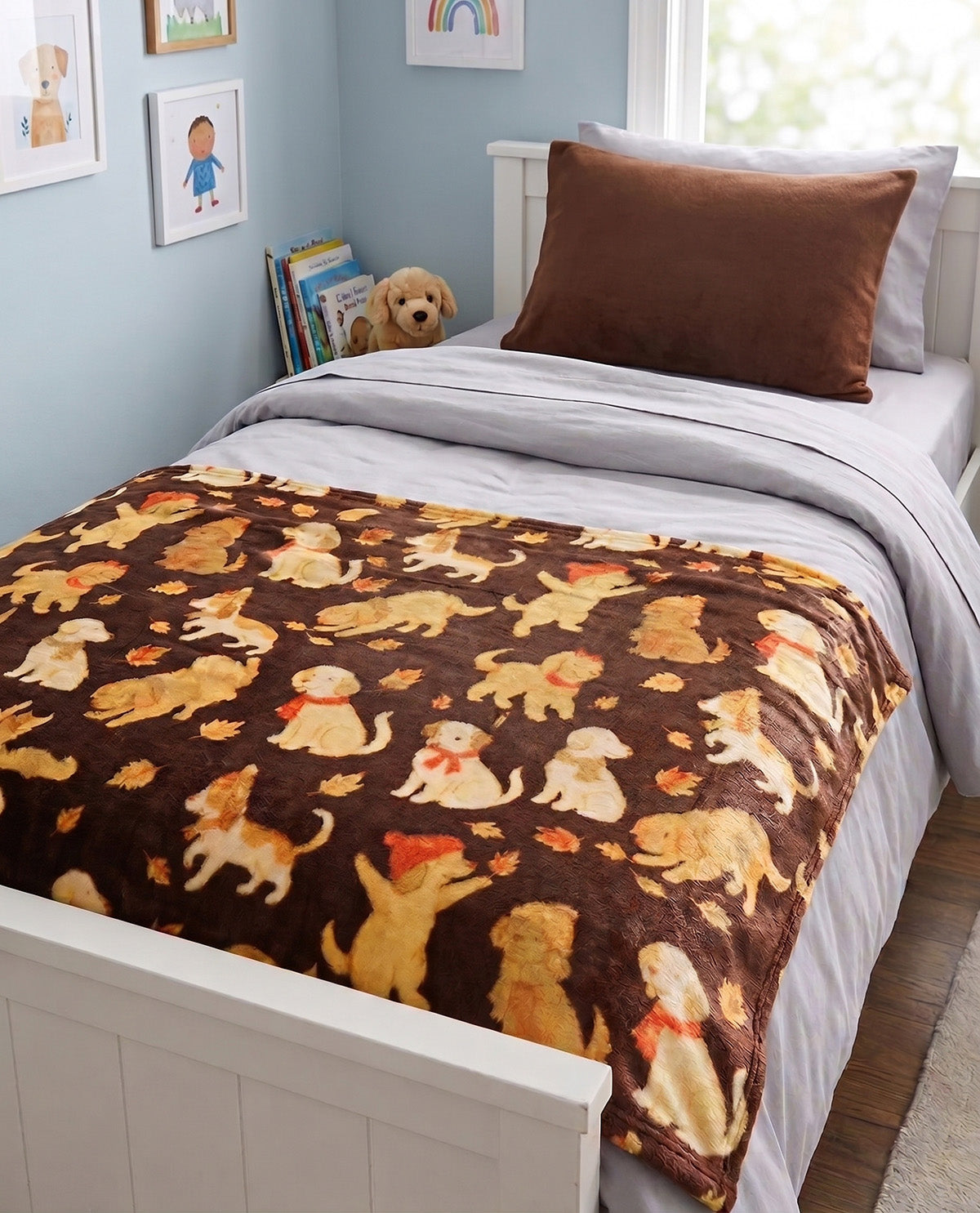 Wags & Wiggles Leafy Ruff Ruff Pet Throw