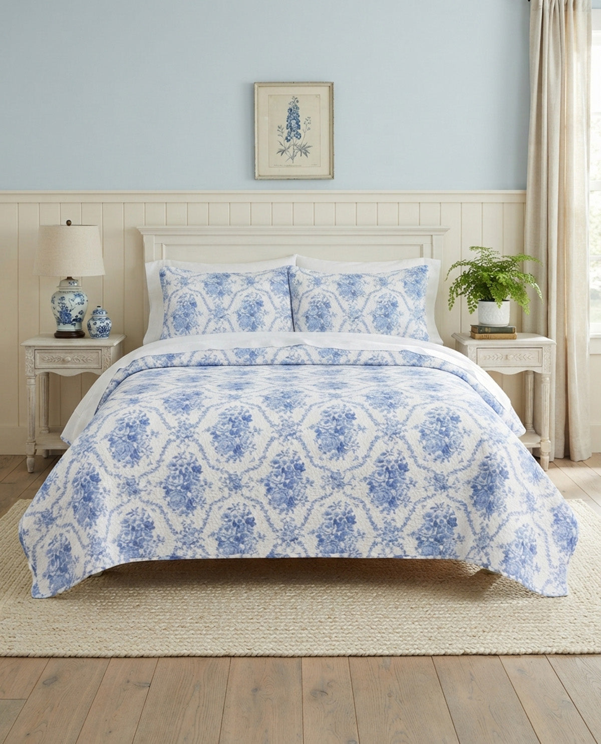 Queen Eleanor Blue Floral 3 Piece Quilt Set