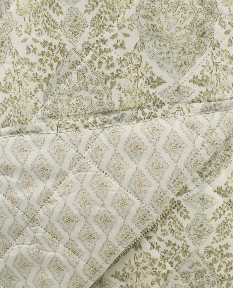 Radley Full/Queen Quilt Set Hanging