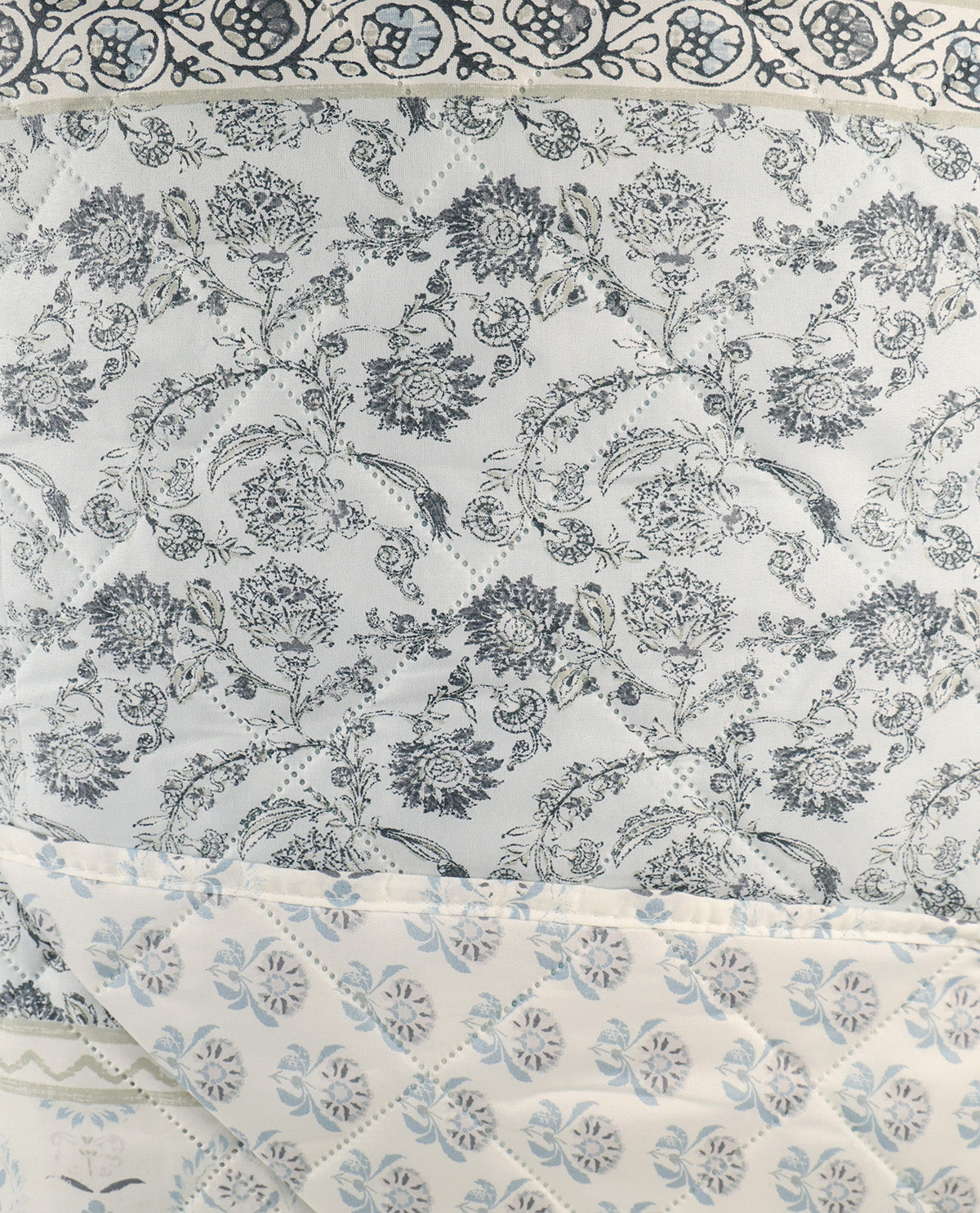 Radley Full/Queen Quilt Set Hanging