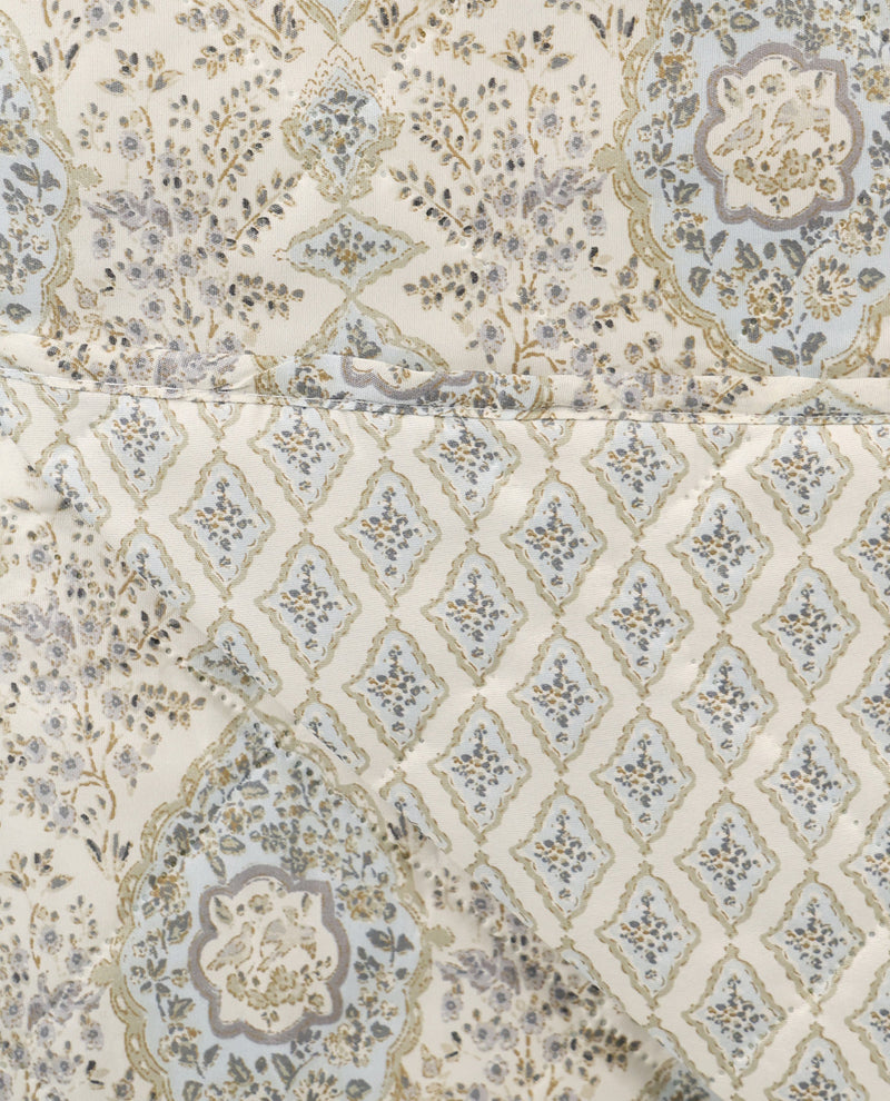 Radley King Quilt Set Hanging