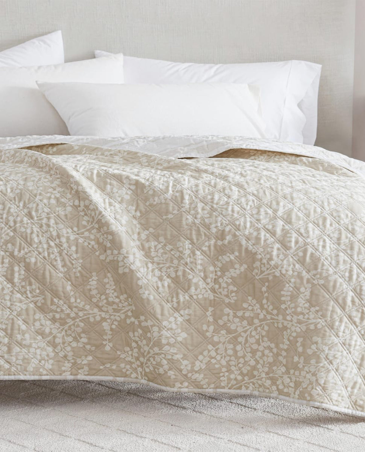 Layer Branch Beige Throw