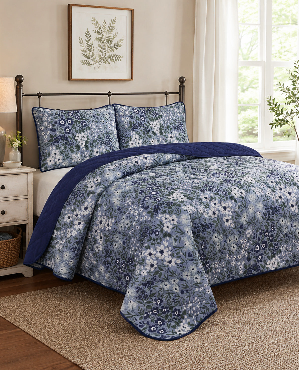 Serafina White & Blue 3 Piece Queen Quilt Set