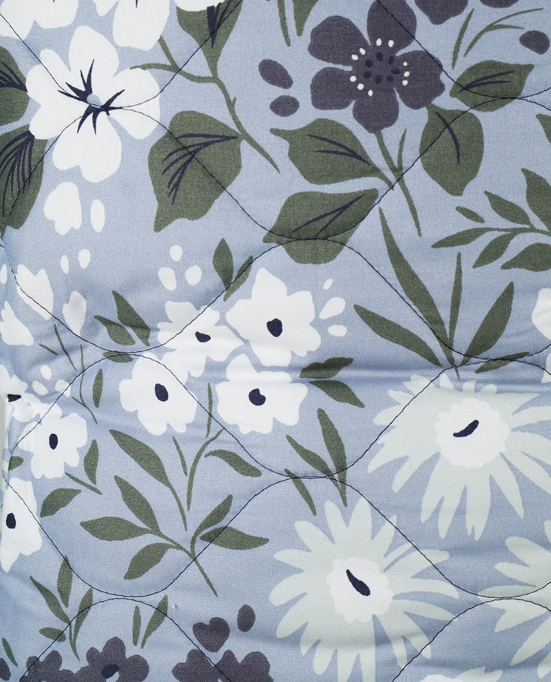 Serafina White & Blue 3 Piece Queen Quilt Set