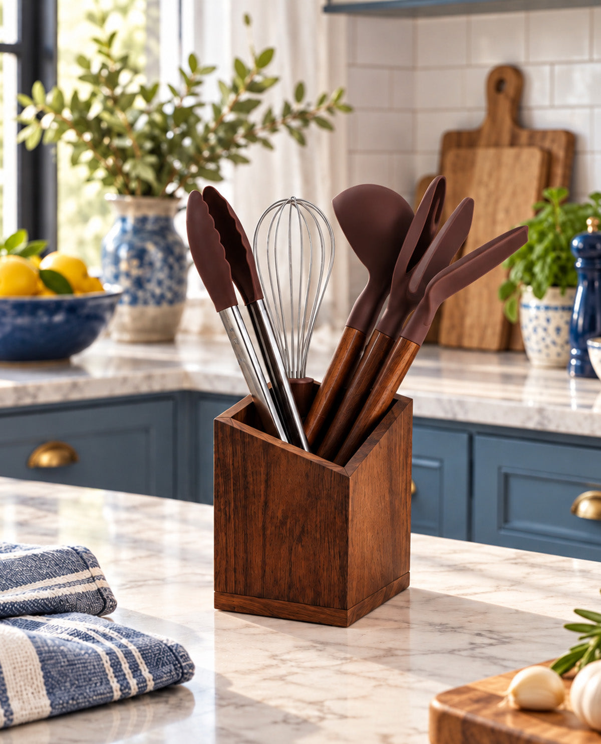 Acacia Wood Crock Brown 7 Piece Utensil Set