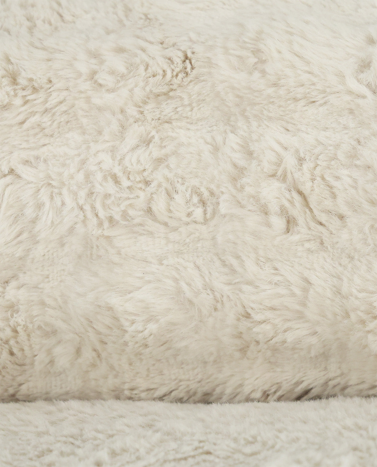 Serenity Ribbed Oat Plush Pet Bed