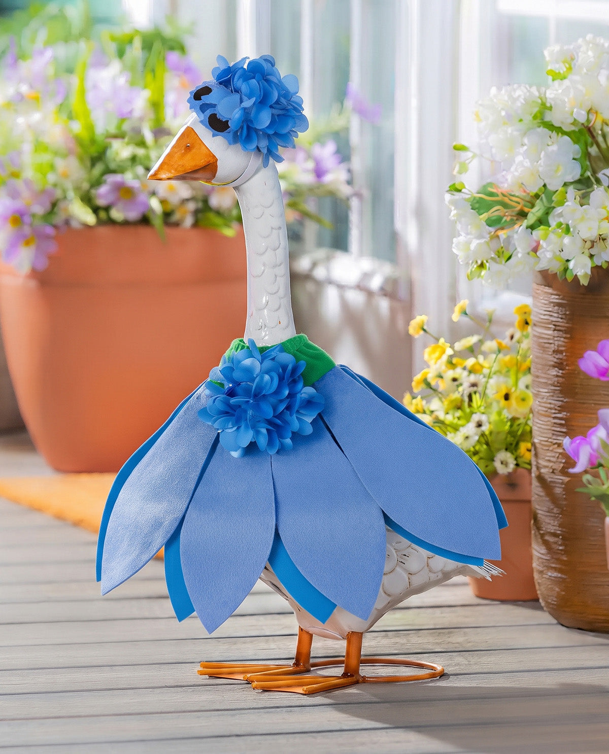 Evergreen Porch Goose Blue Hydrangea Outfit