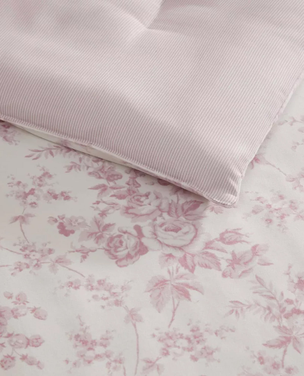Laura Ashley Garden Toile Pink Full/Queen 3 Piece Comforter Set