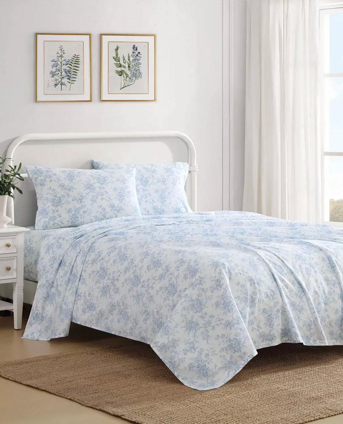 Laura Ashley Walled Garden Blue King 4 Piece Sheet Set