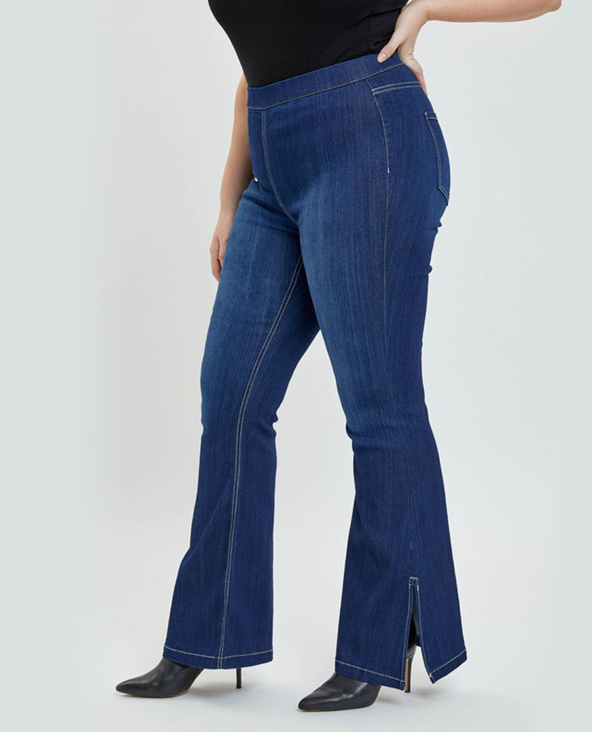 Cello PLUS Mid Rise Pull On Flare Jeans