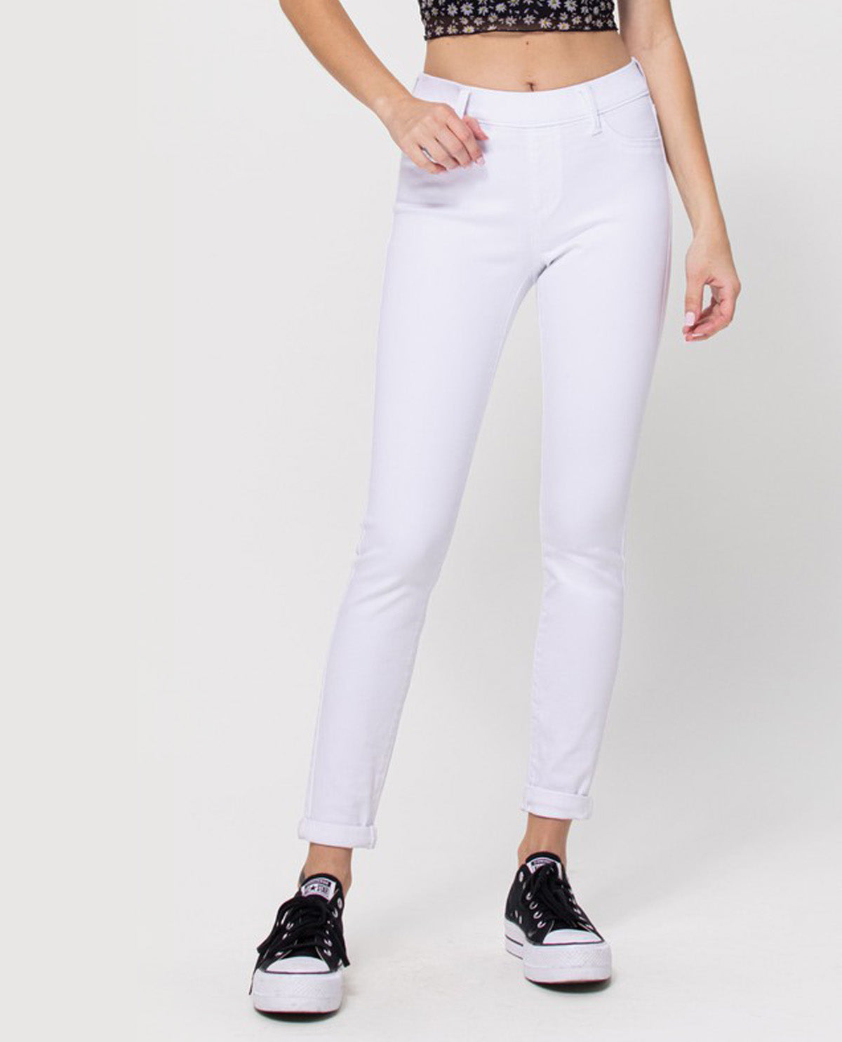 Cello Mid Rise Pull On Crop Skinny Jean