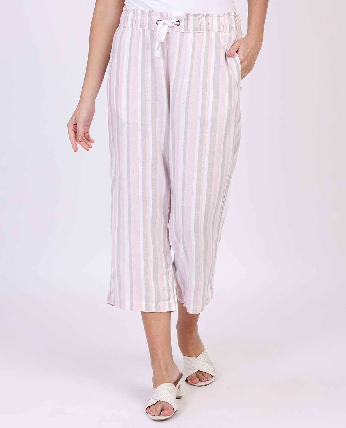 Dash 22" Linen Capri