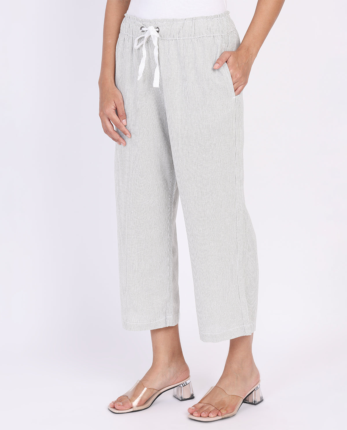 Dash 22" Linen Capri