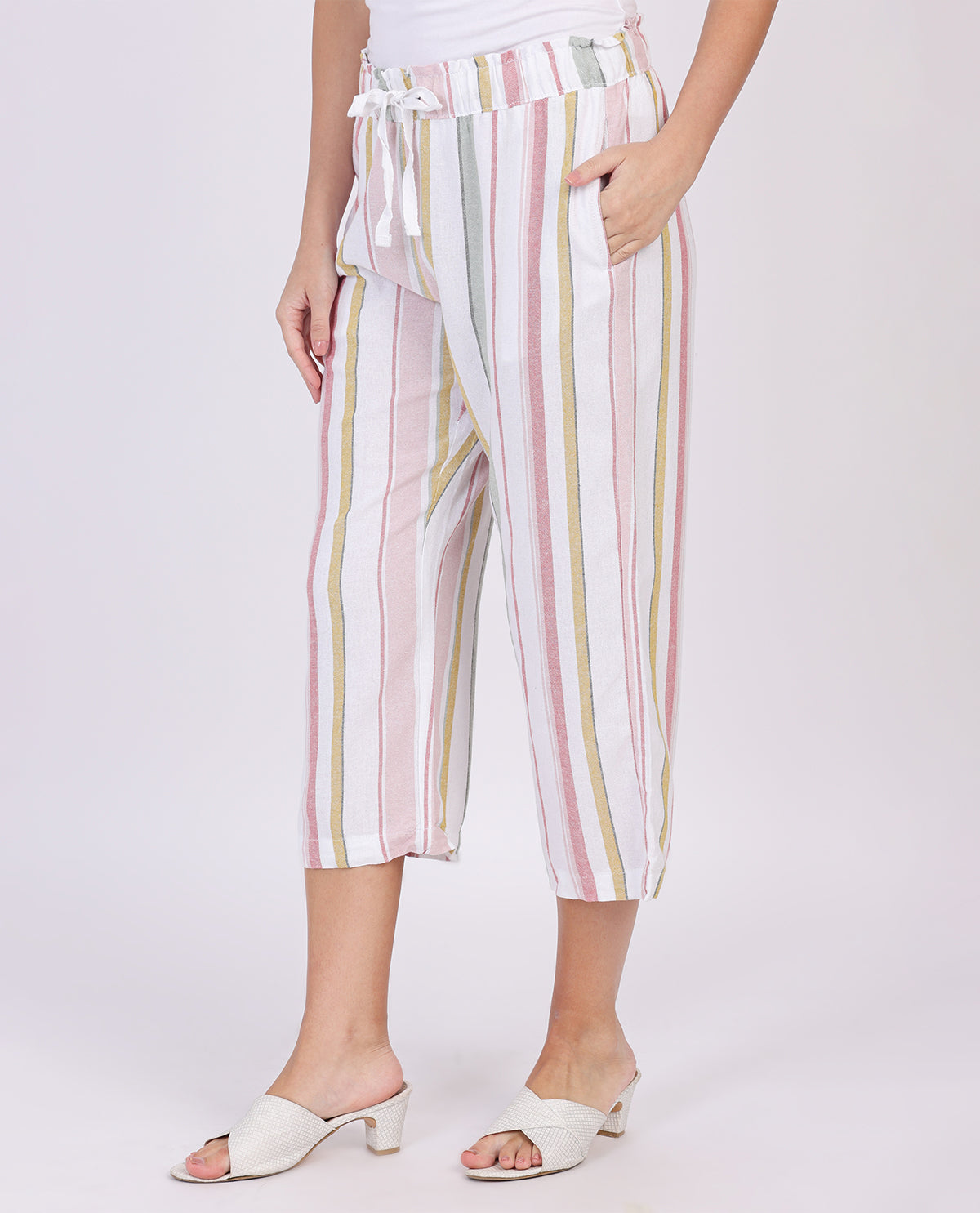 Dash 22" Linen Capri